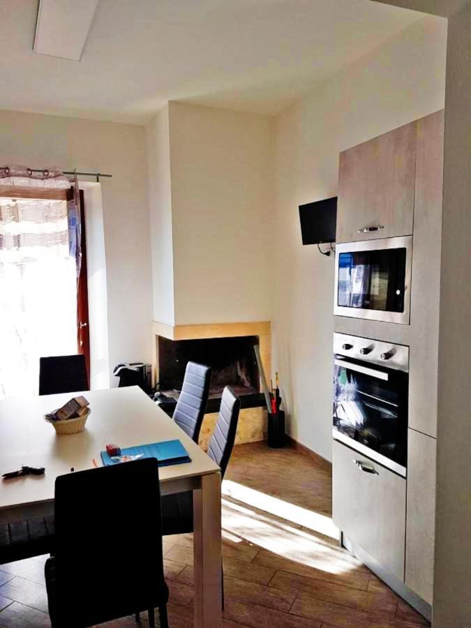 Apartamento Borgo Nel Tempo Collestatte Exterior foto